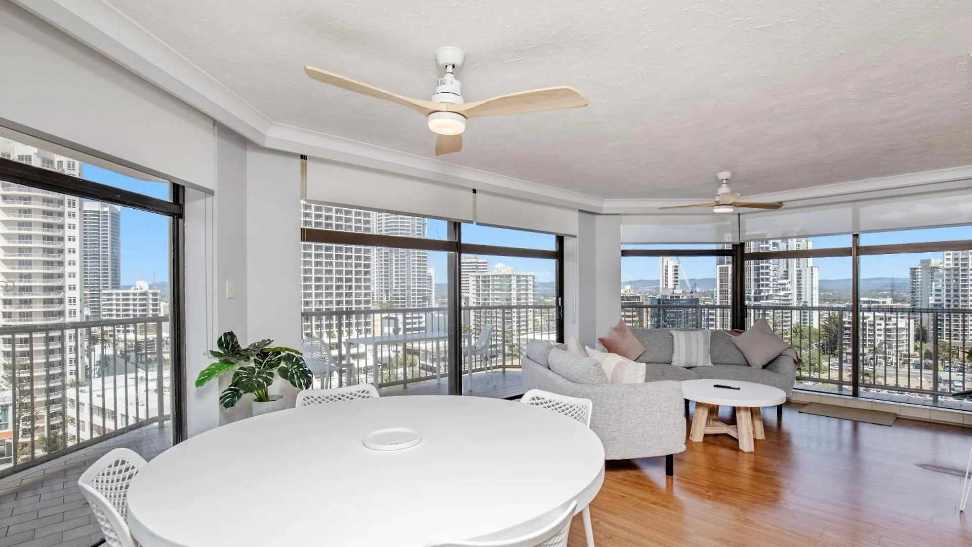 Imperial Surf Private Apartment Gold Coast 0*,  Austrália